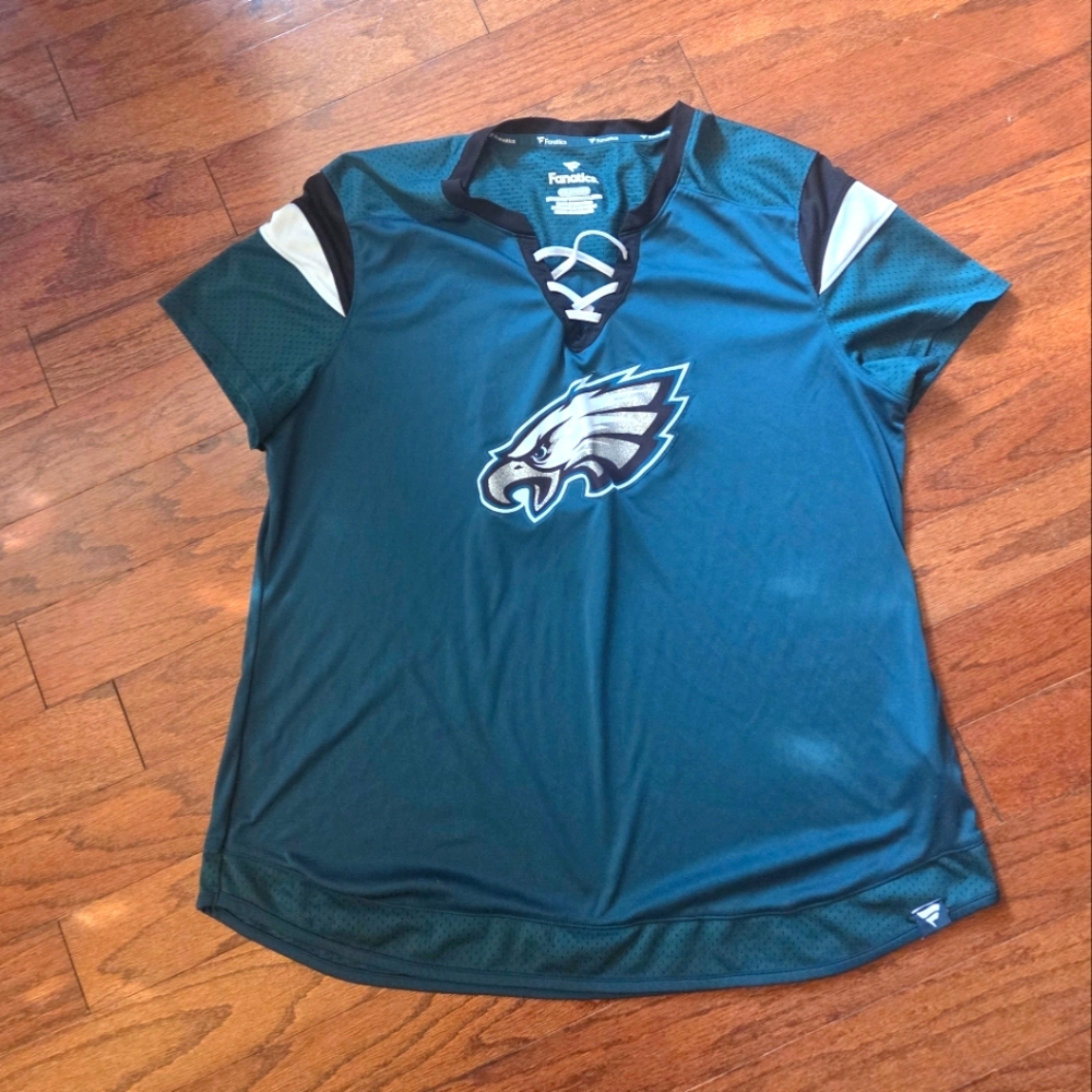 Fanatics | Eagles Lace-Up T-Shirt, Sz. 2X